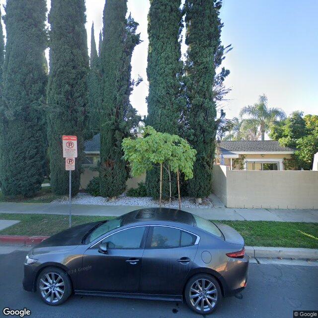 Foreclosed Property at 5759 N CEDROS AVE