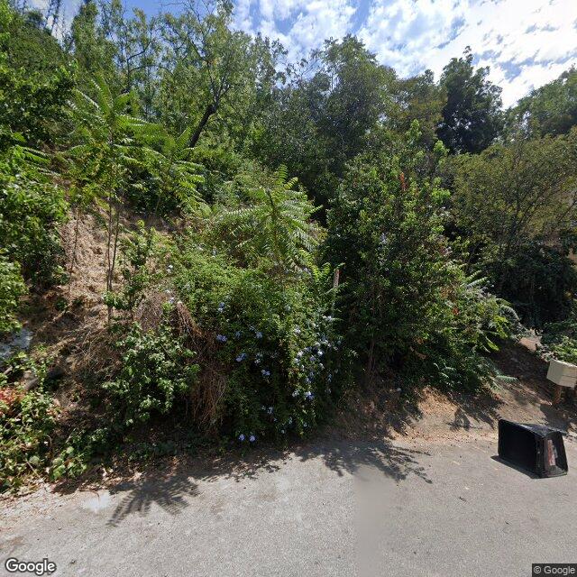 Foreclosed Property at 4055 N MURIETTA AVE