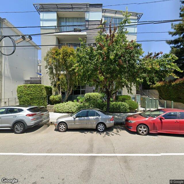 Foreclosed Property at 12837 W MOORPARK ST