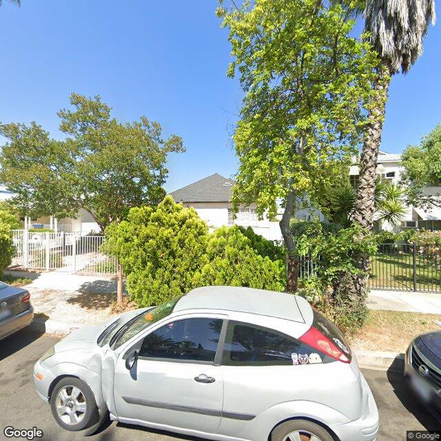 Foreclosed Property at 5528 N WILLOW CREST AVE