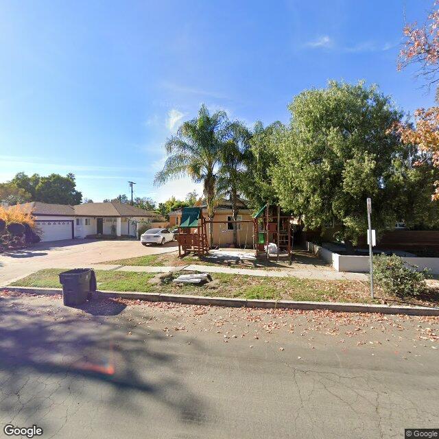 Foreclosed Property at 5517 N WILLIS AVE