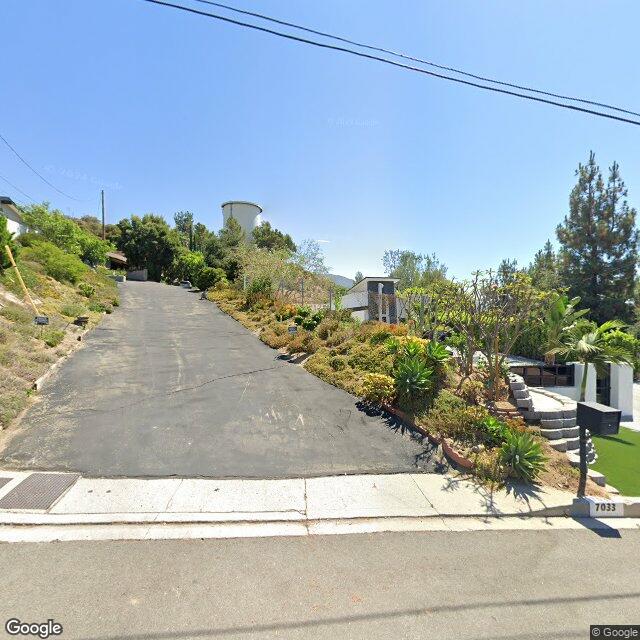 Foreclosed Property at 7027 W ESTEPA DR