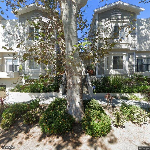Foreclosed Property at 5109 N WHITSETT AVE 1-3