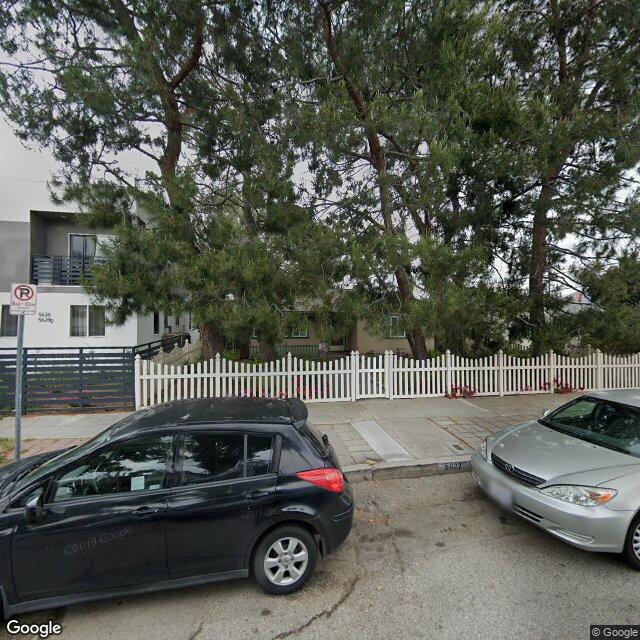 Foreclosed Property at 5622 N WILLOW CREST AVE