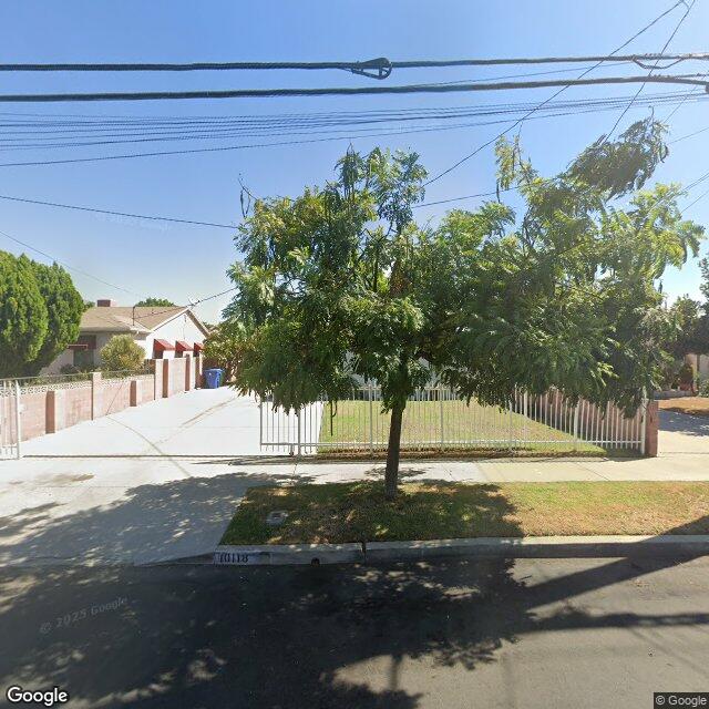 Foreclosed Property at 10118 N TELFAIR AVE
