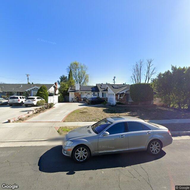 Foreclosed Property at 7618 N KELVIN AVE