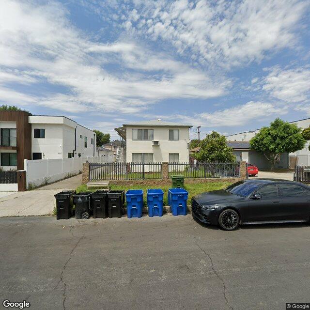 Foreclosed Property at 5629 N RIVERTON AVE