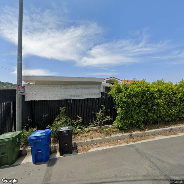 Foreclosed Property at 8017 W MULHOLLAND DR