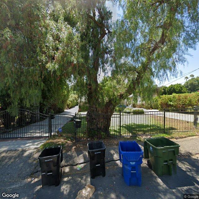 Foreclosed Property at 10511 N JOHANNA AVE