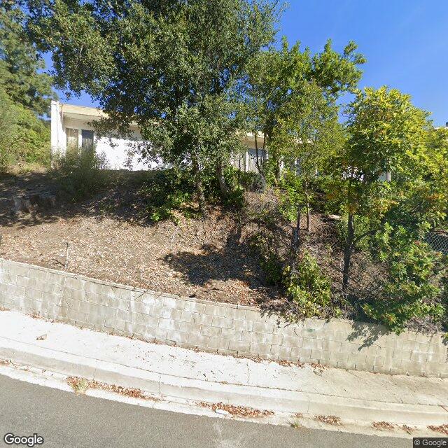 Foreclosed Property at 1626 N CLEAR VIEW DR