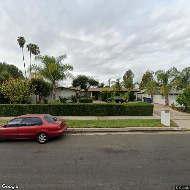 Foreclosed Property at 5927 N MANTON AVE