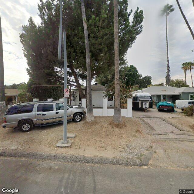 Foreclosed Property at 7423 N OWENSMOUTH AVE
