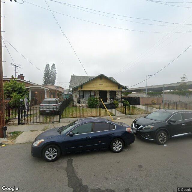 Foreclosed Property at 417 1/2 W 52ND PL