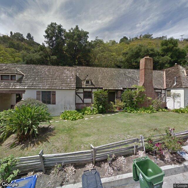 Foreclosed Property at 1677 N BEVERLY DR