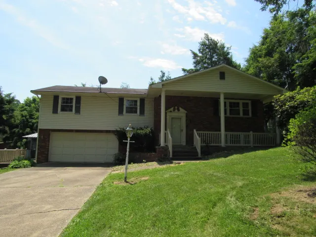 410 Crestridge Dr foreclosure property image