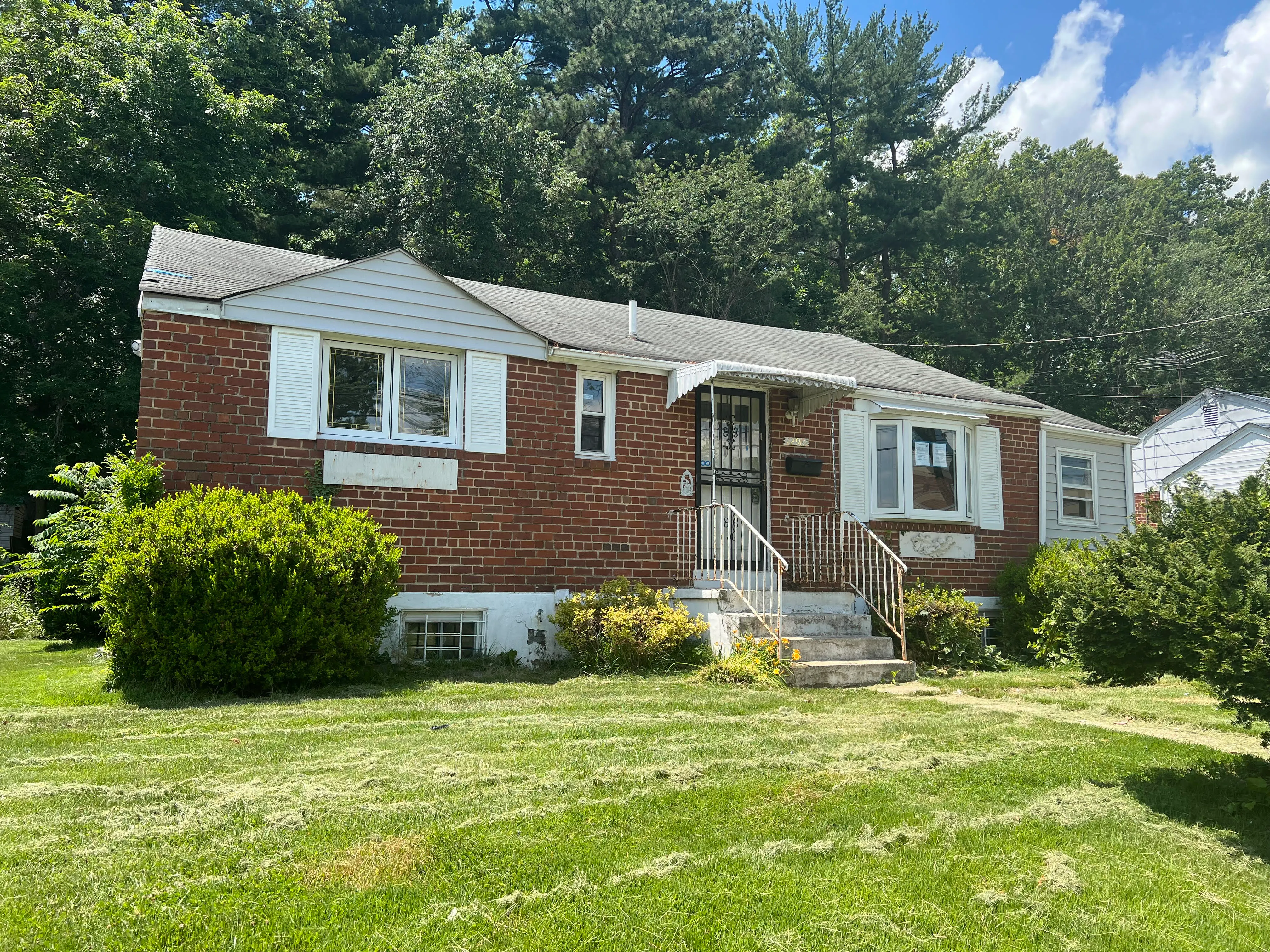 12902 Evanston St foreclosure property image
