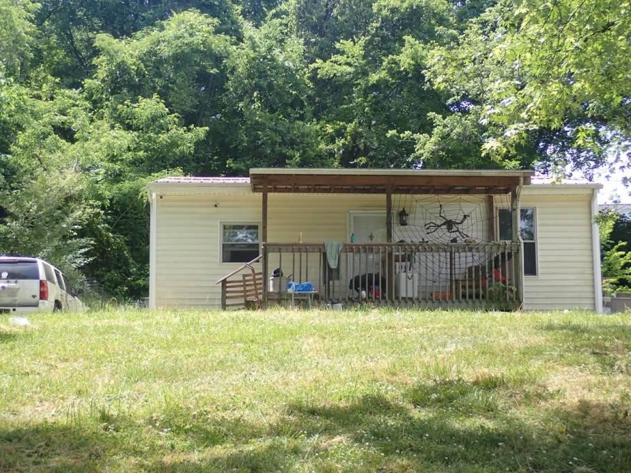 530 Valley St foreclosure property image