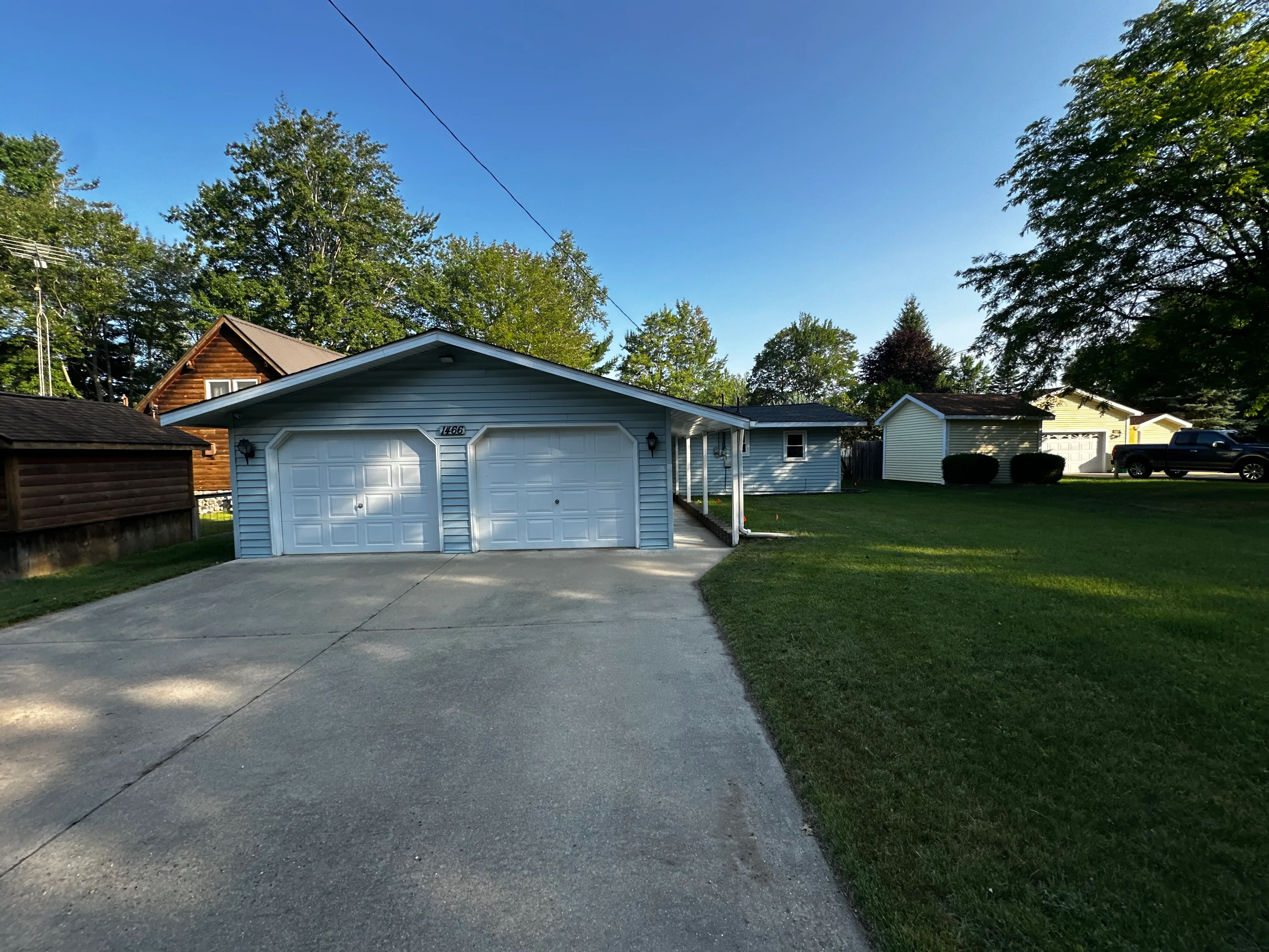 1466 Lake James Dr foreclosure property image