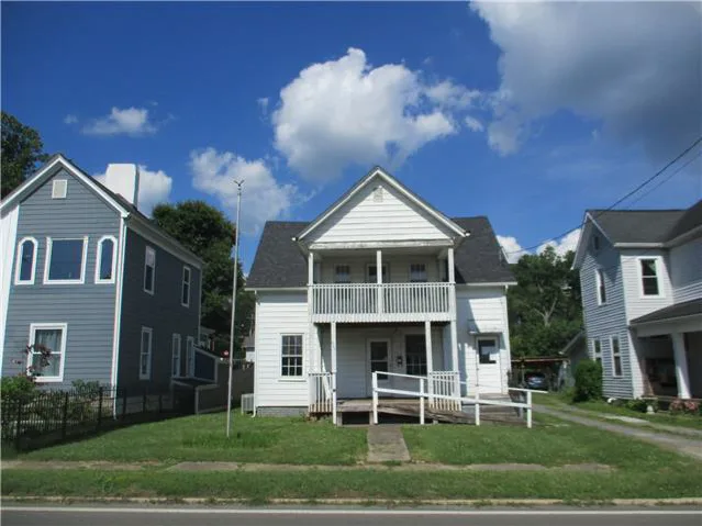 607 Pennsylvania Ave foreclosure property image