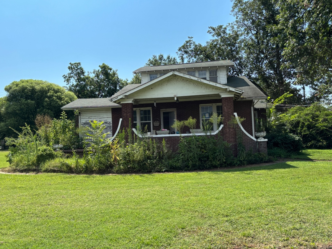 420 Nw 3rd St foreclosure property image
