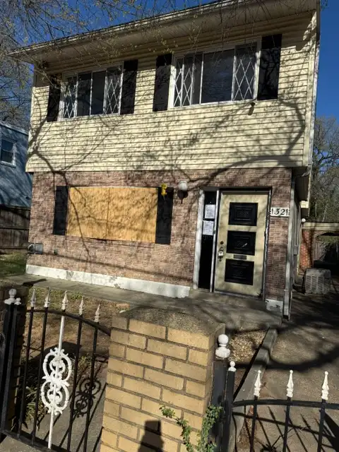1321 49th St NE foreclosure property image