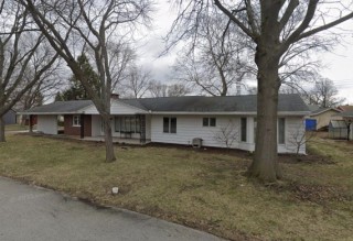 101 Maplewood Dr. foreclosure property image