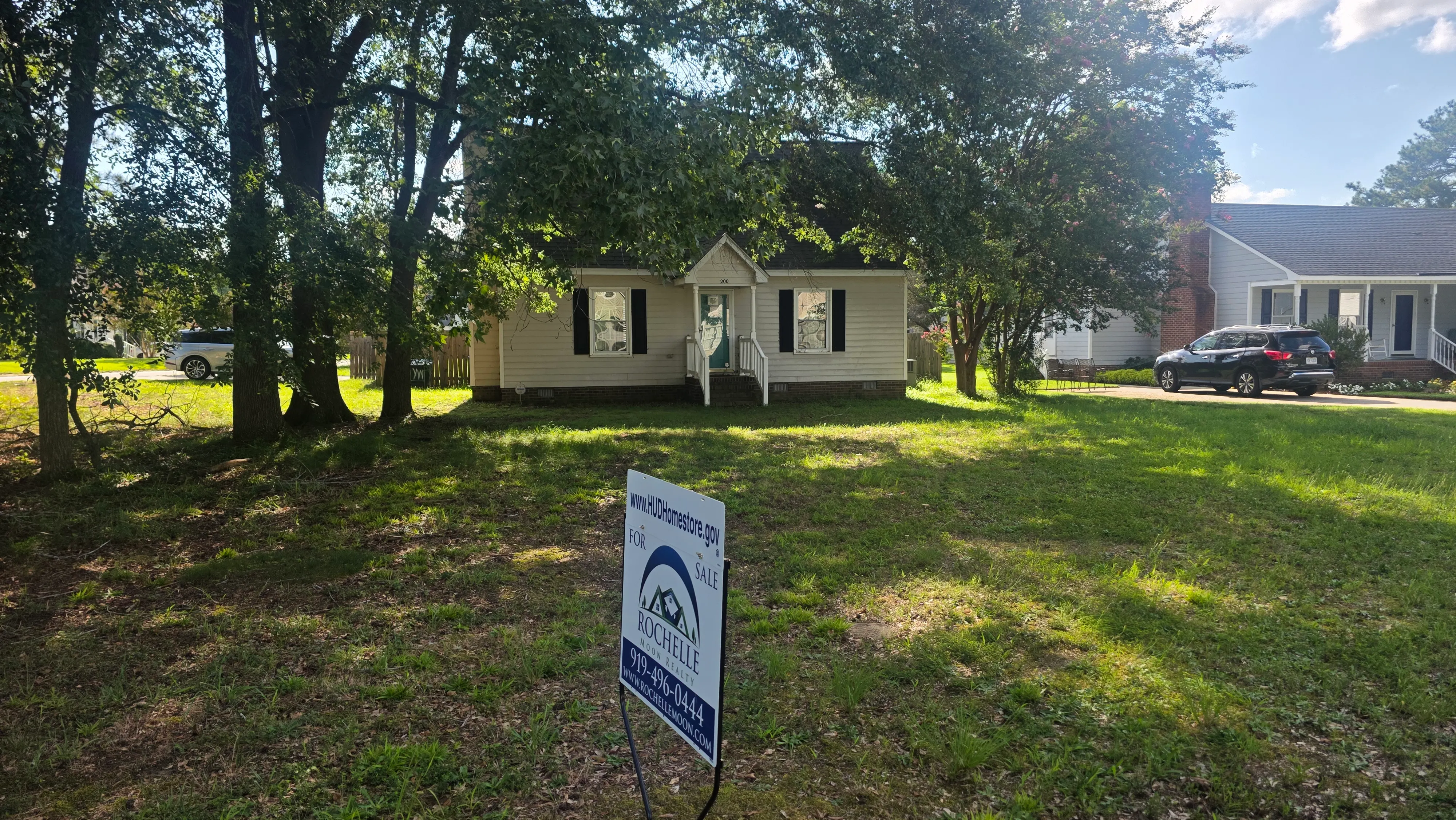 200 Emerson Drive foreclosure property image
