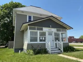 803 6th St foreclosure property image