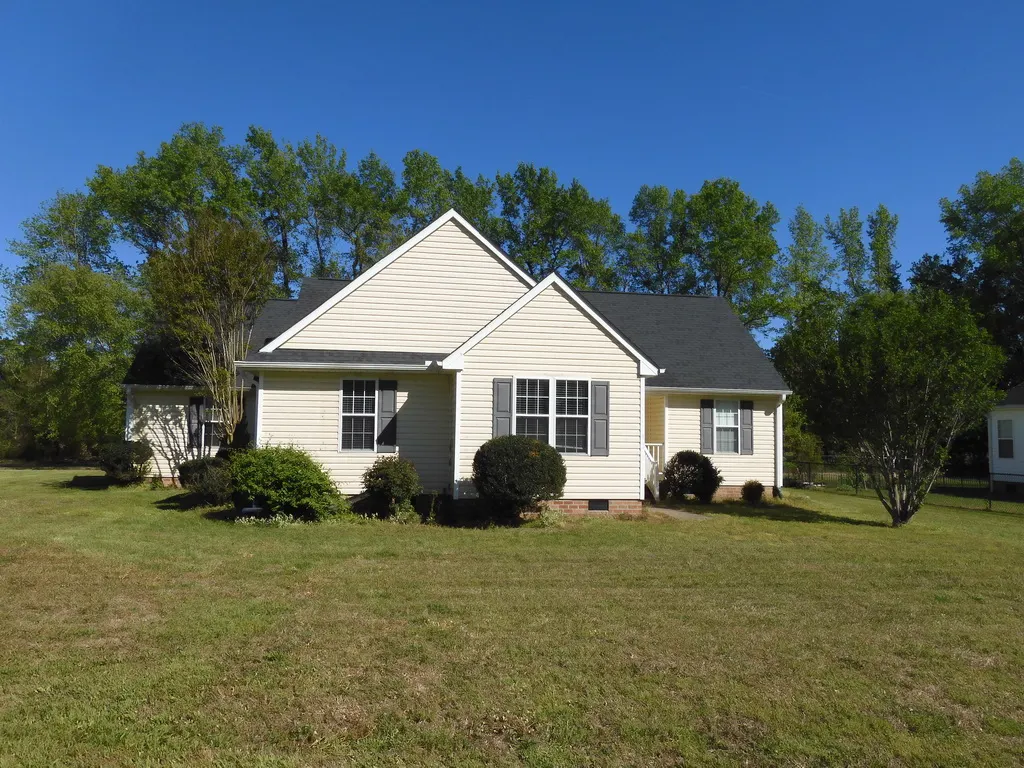 400 Wesley Dr foreclosure property image