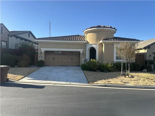 1611 Gamay Ln foreclosure property image