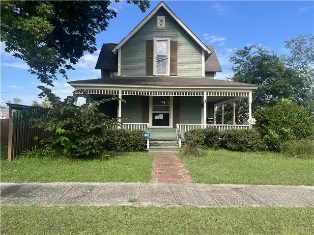 401 S Main St foreclosure property image