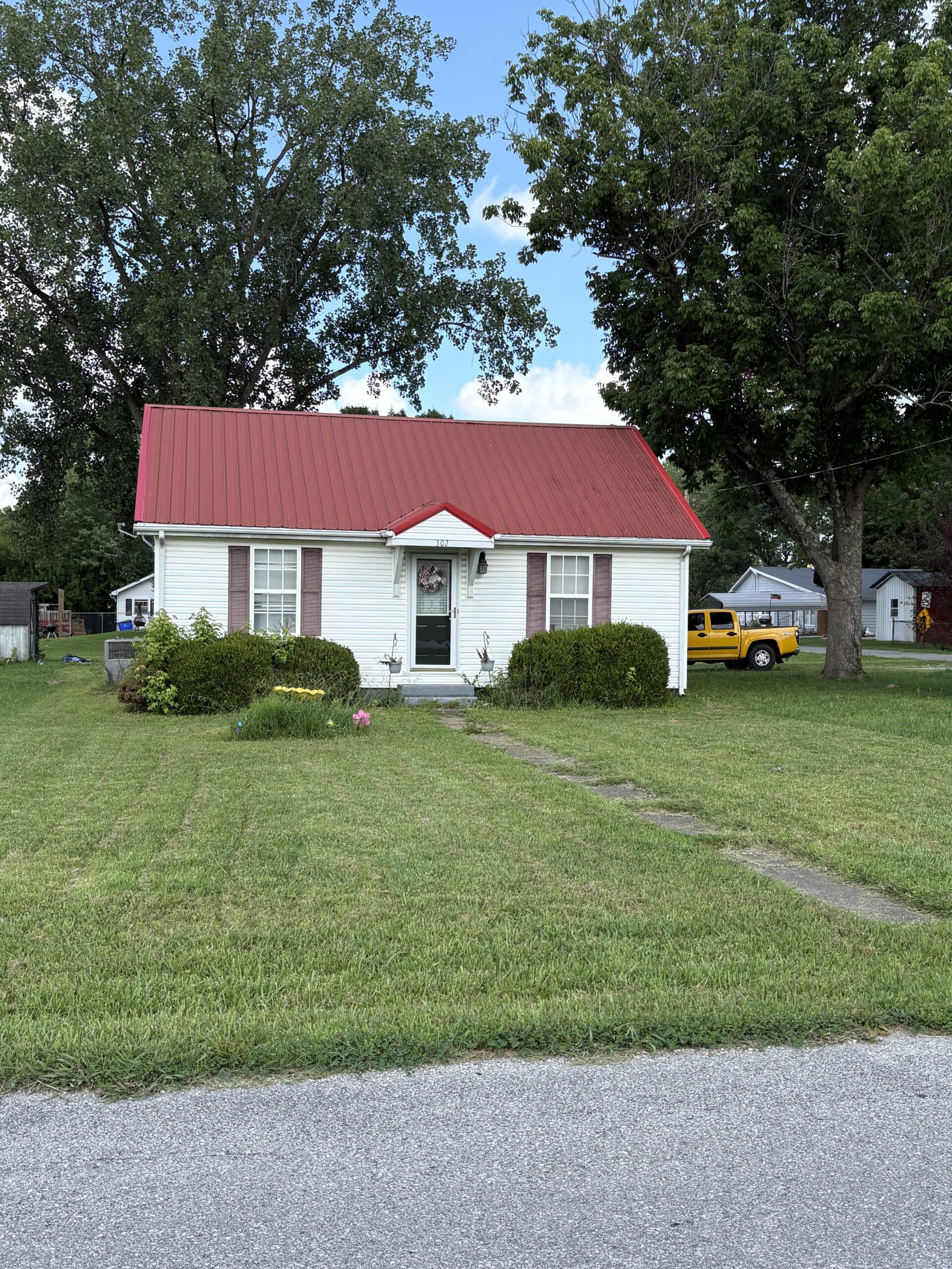 302 Witt Road foreclosure property image