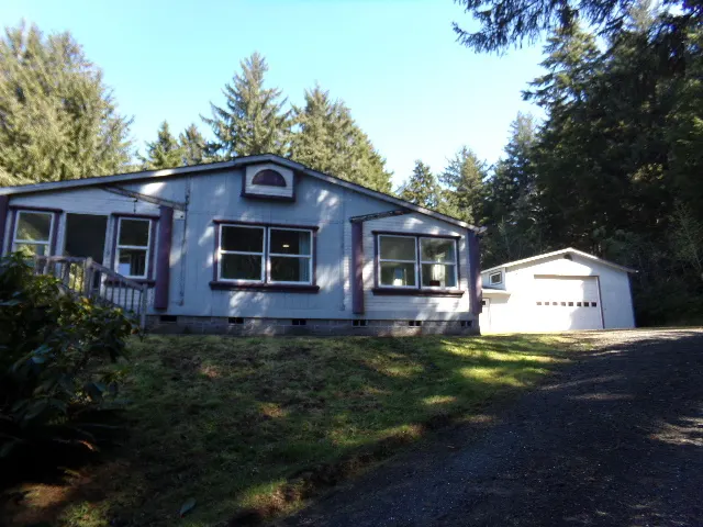 323 Ne Forest Hill St foreclosure property image