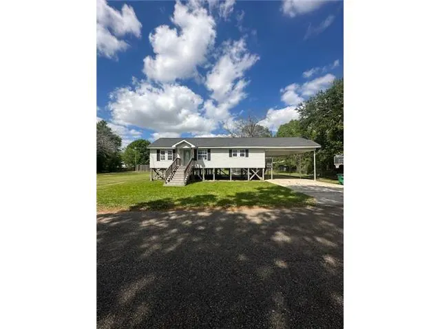 817 E Putnam St foreclosure property image