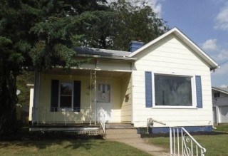 146 Pleasant St. foreclosure property image
