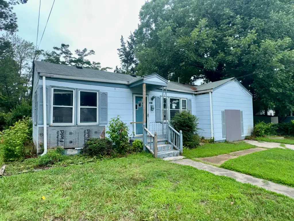 3629 Bell St foreclosure property image