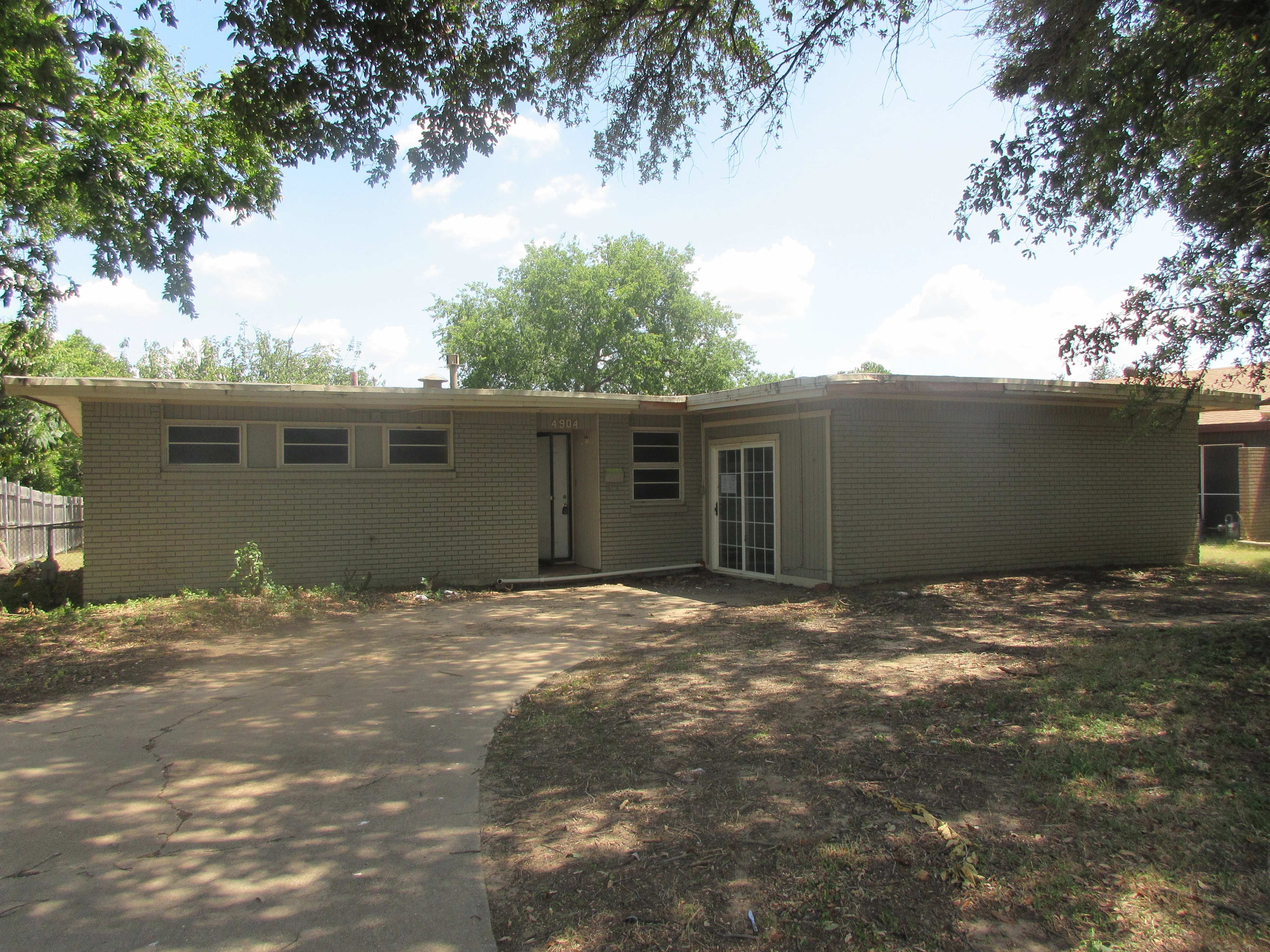 4904 Virgil St foreclosure property image