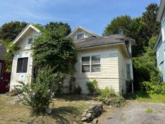 102 May Ave foreclosure property image