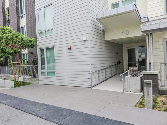 10 Innes Ct #307 307 foreclosure property image