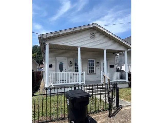 2635-2637 N Rocheblave St foreclosure property image