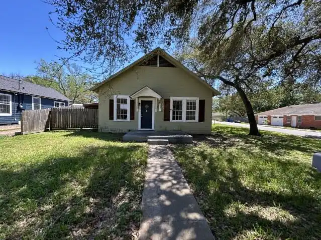 400 N Stevenson St foreclosure property image