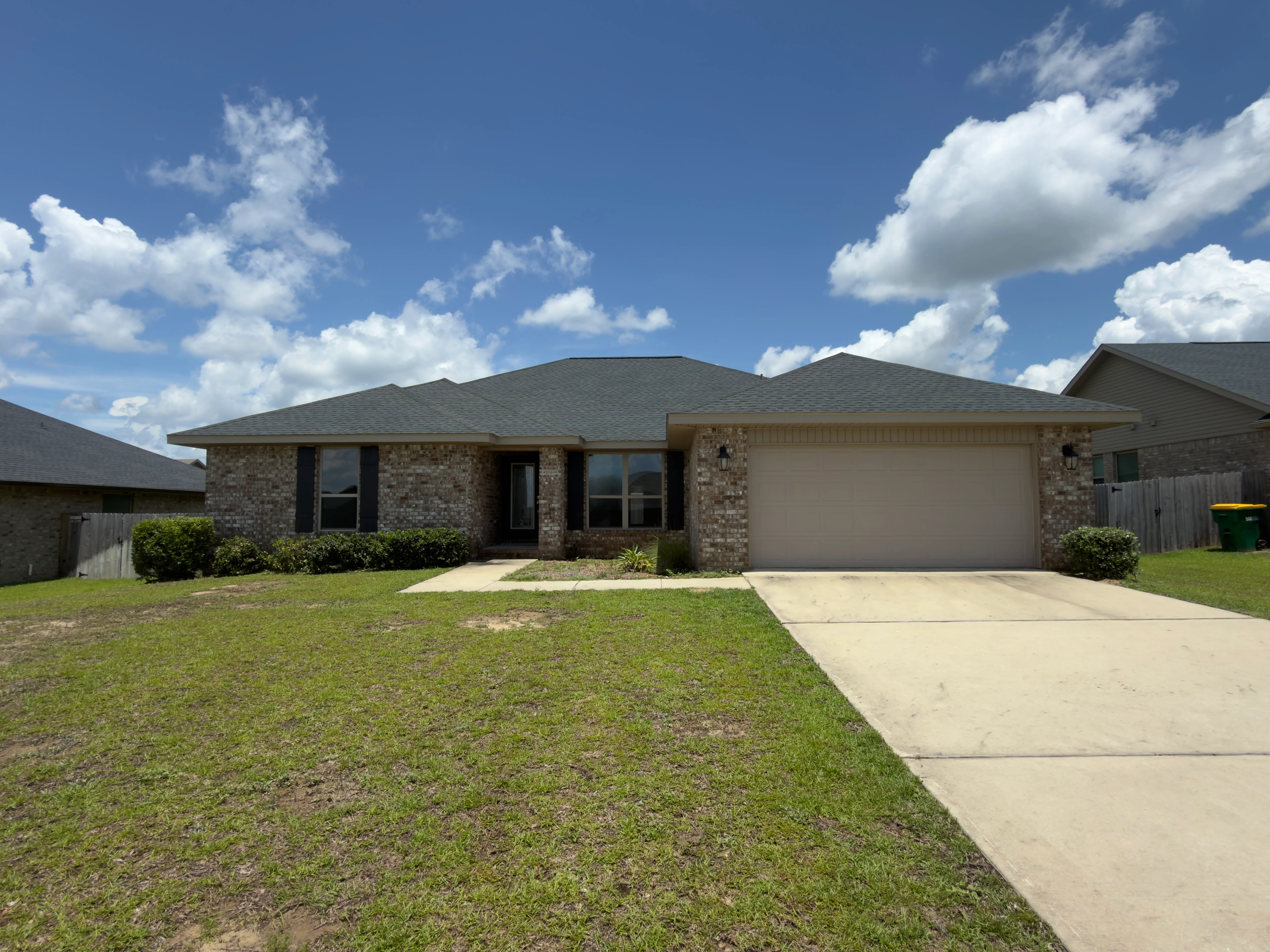 2112 Queen St foreclosure property image