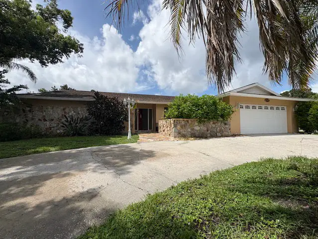4240 Charing Cross Rd foreclosure property image