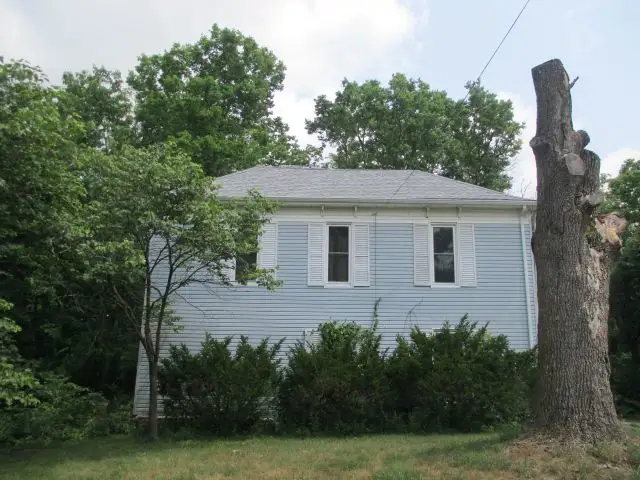 324 S 10th St foreclosure property image