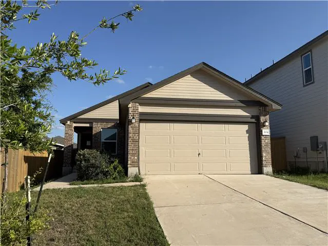 204 Lucky Texan Rd foreclosure property image