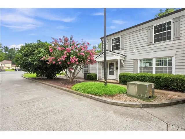 1392 Old Coach Road foreclosure property image
