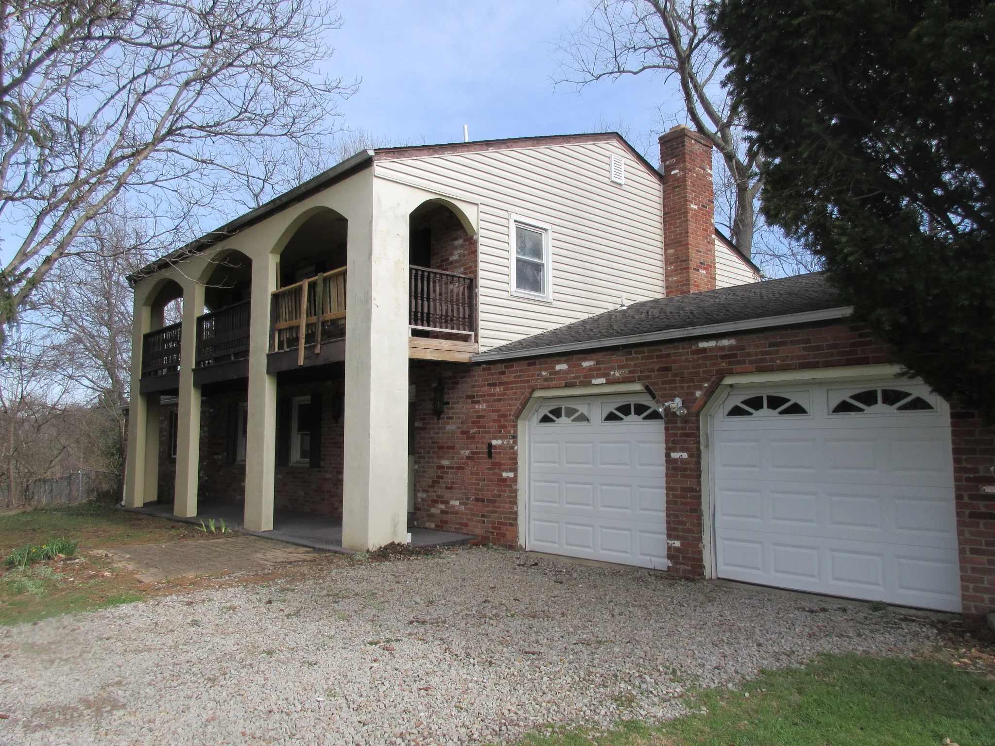 101 Surrey Dr foreclosure property image