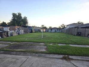 7518 Shorewood Blvd foreclosure property image