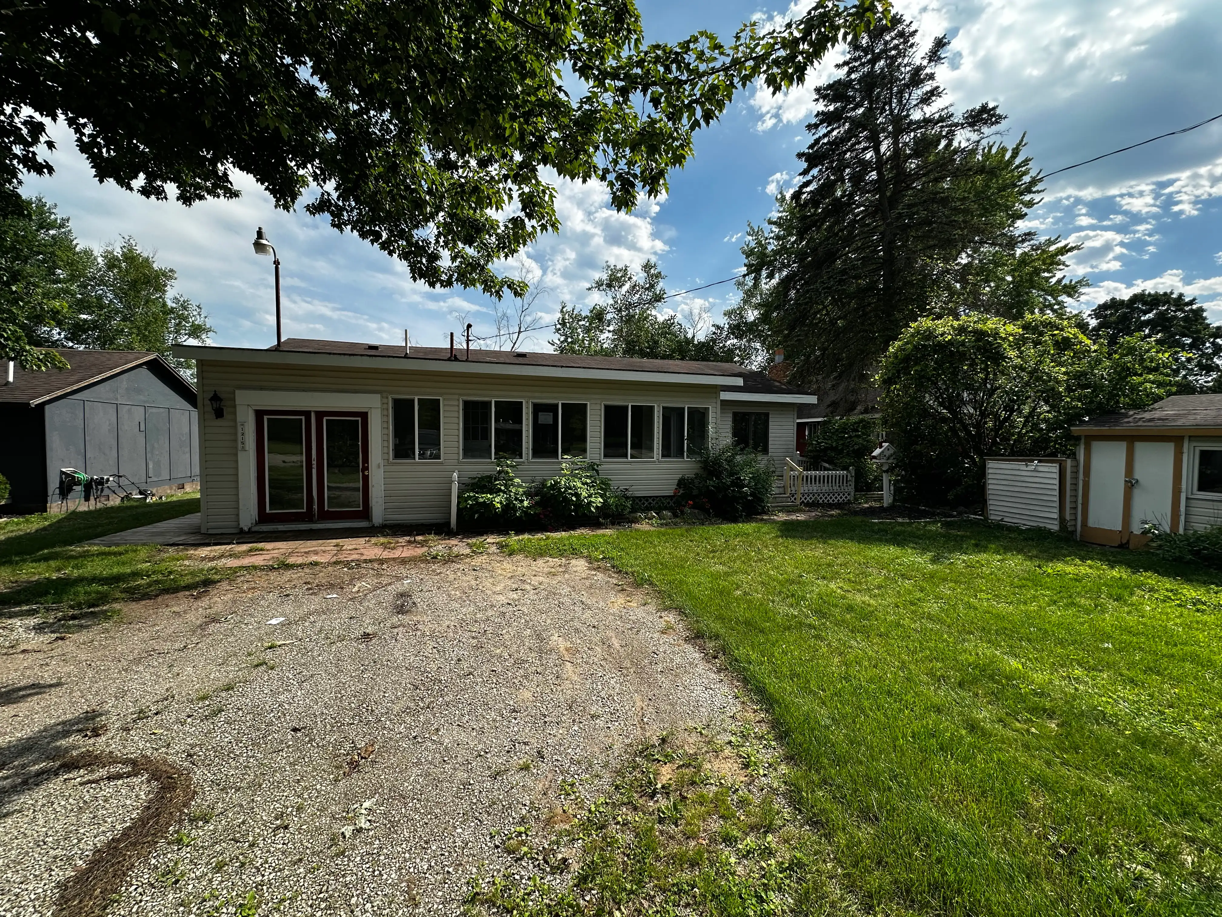 1215 Mckimmy Dr foreclosure property image