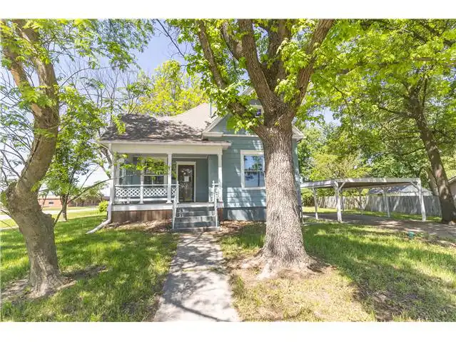 221 S Kentucky St foreclosure property image